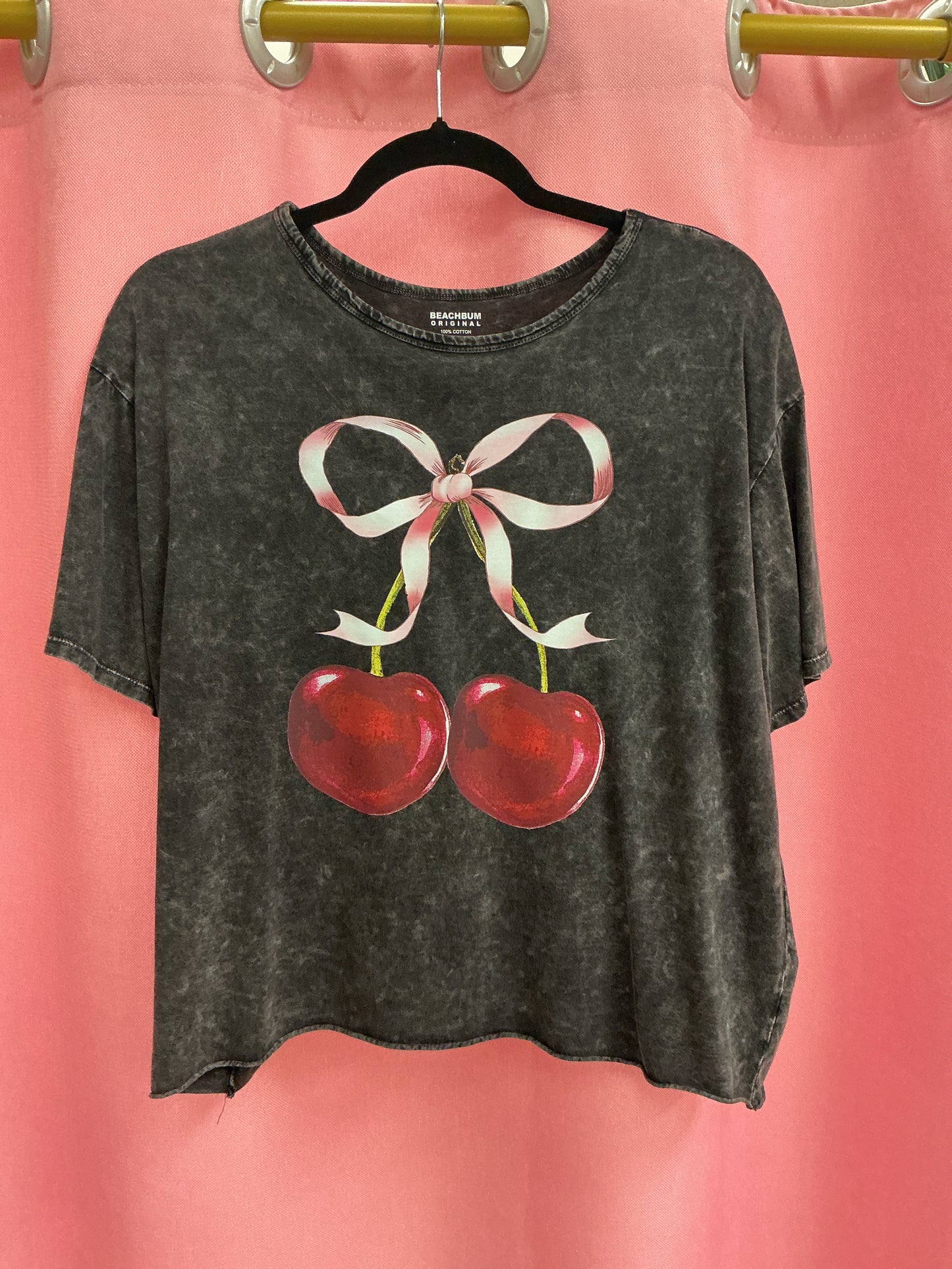 Franela prelavado negra con cherry