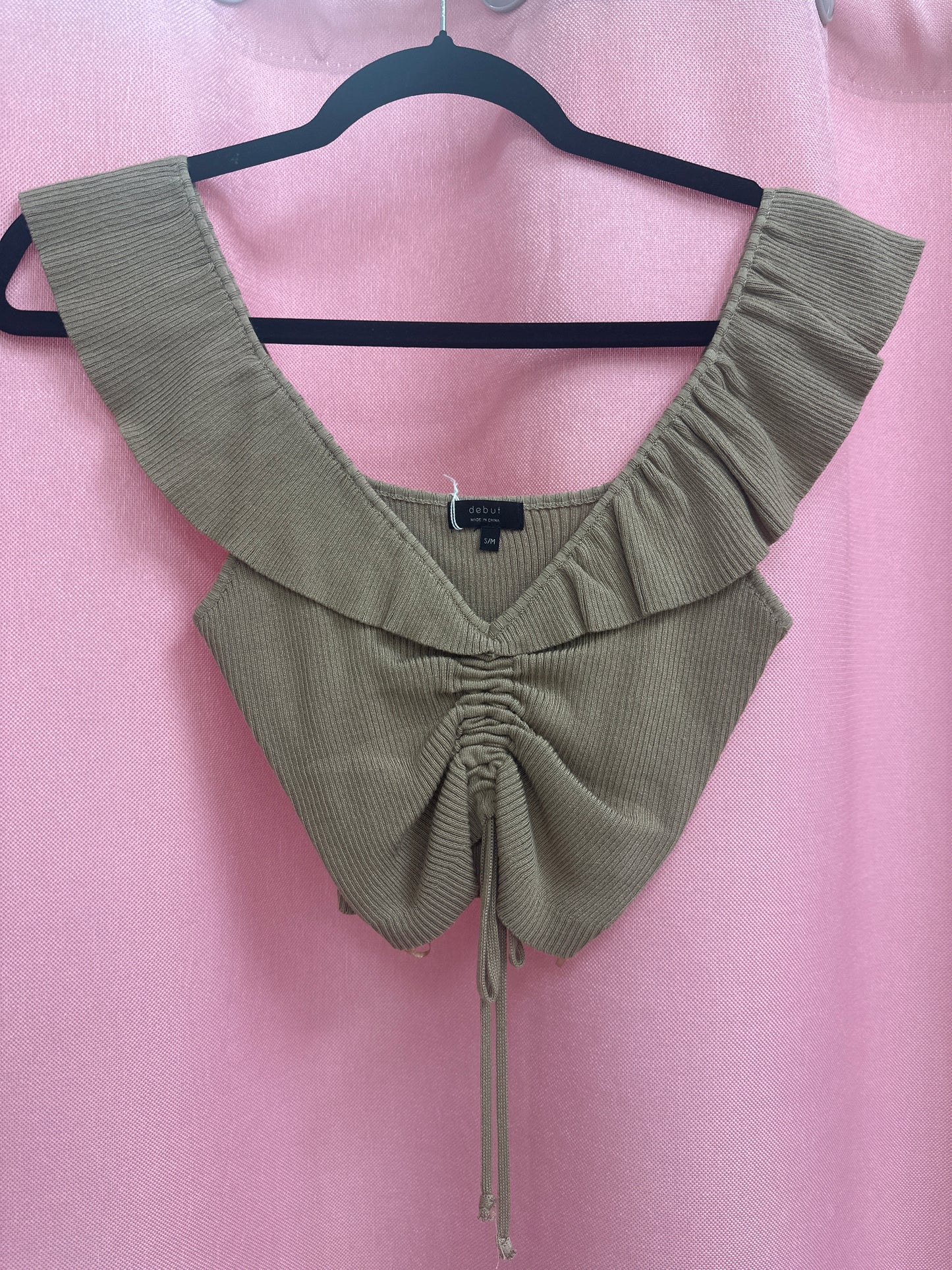 Blusa con volados y semi arruchada