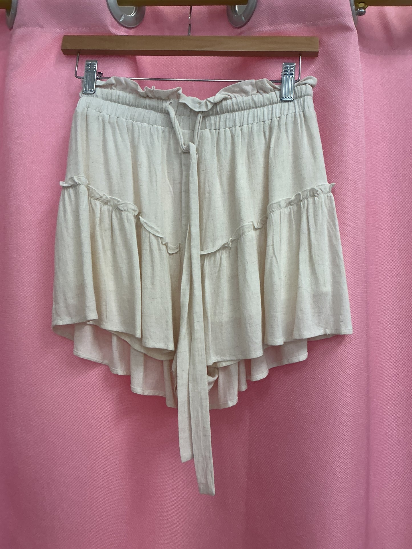 Short holgado