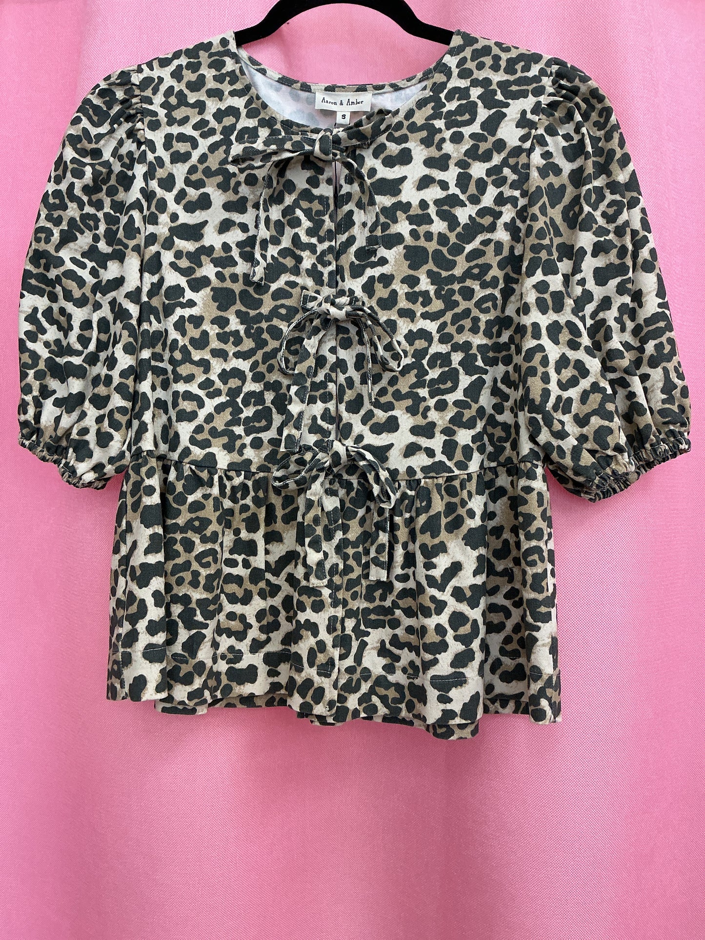 Blusa Animal Print de Lacitos Manga Corta