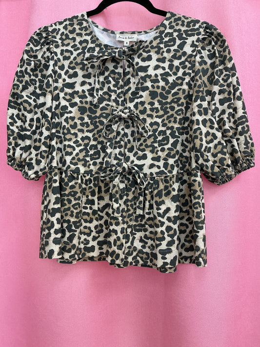 Blusa Animal Print de Lacitos Manga Corta