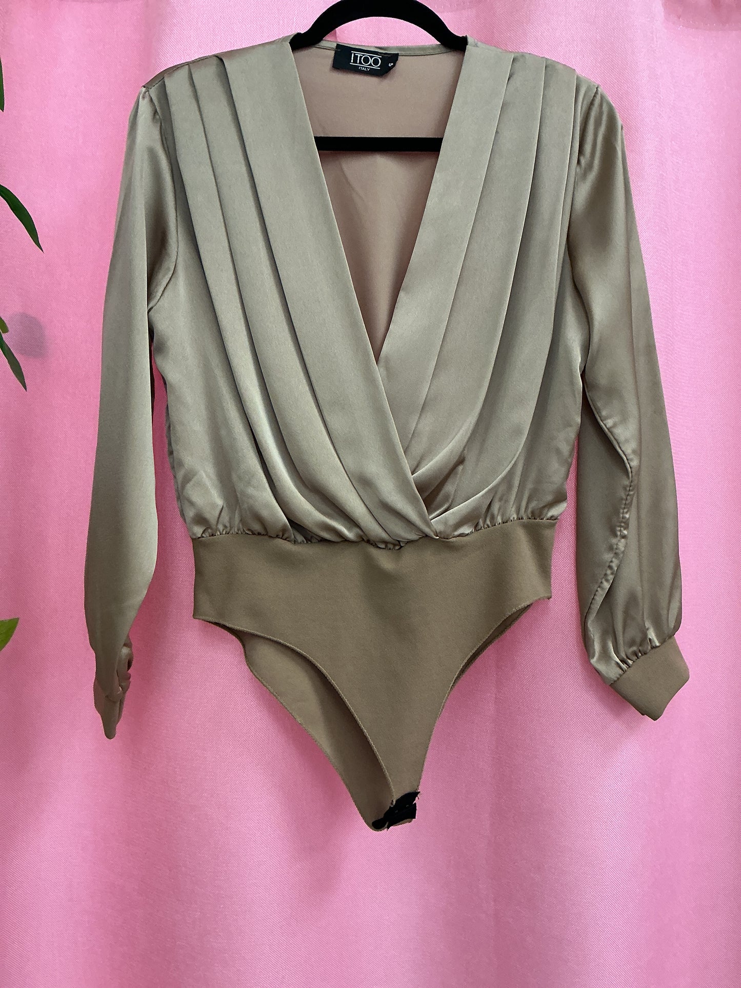 Body Plises Laterales Dorado