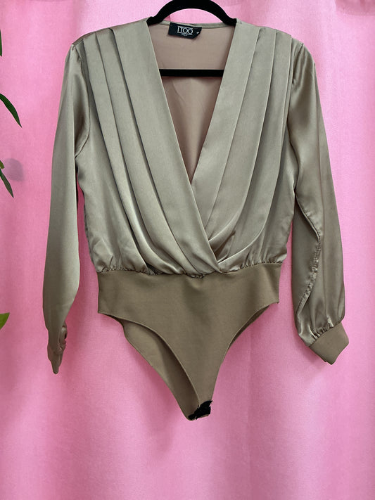 Body Plises Laterales Dorado