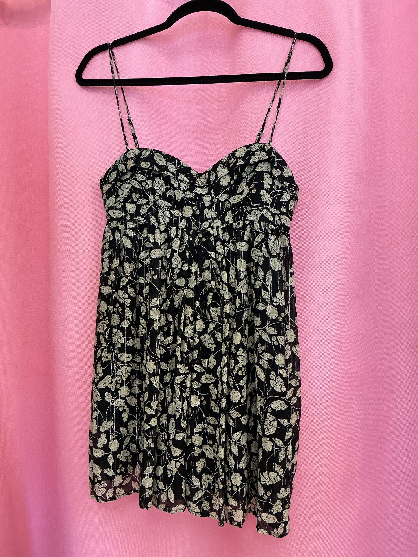 Vestido floral corto