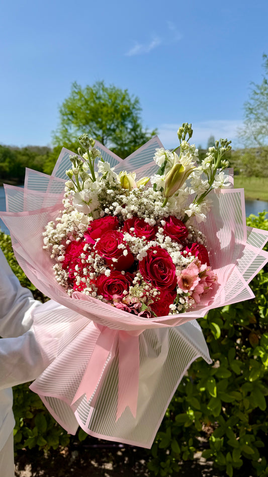 Petal Kiss Bouquet