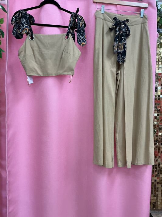 Set Crop Top y Pantalón Palazzo