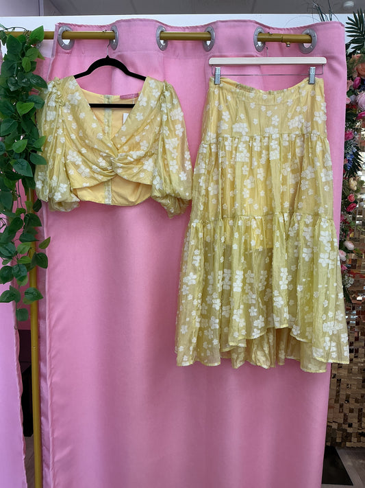 Set floral top y falda