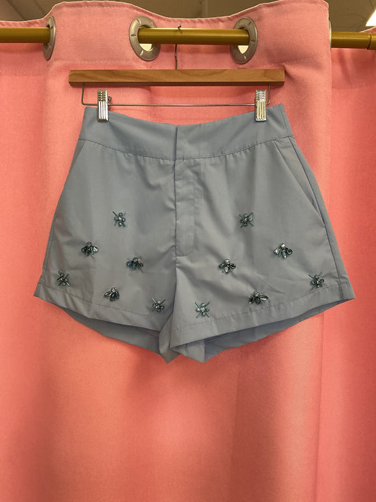 Short de vestir con piedras brillantes