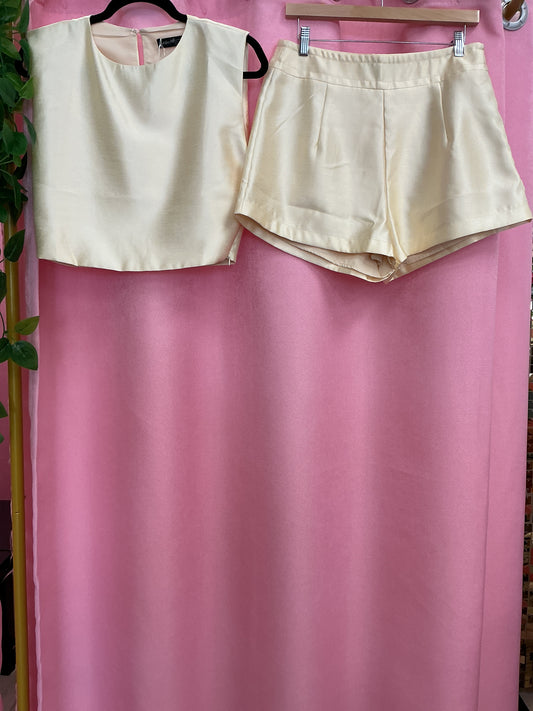 Set Short color Mantequilla