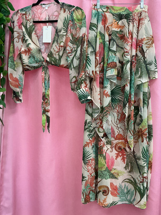 Set Blusa y Falda Vuelos con Estampado de Palmas y Pájaros