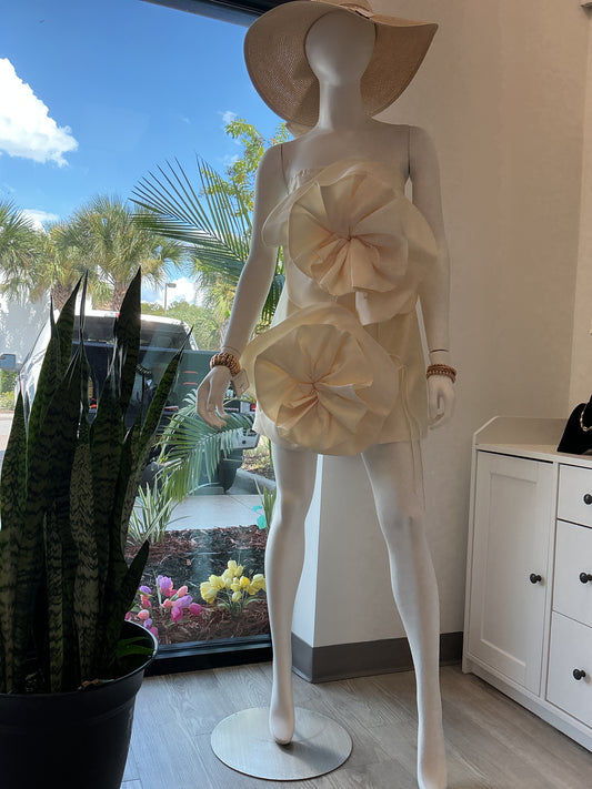 Vestido Corto de Cóctel Detalles Florales en 3D