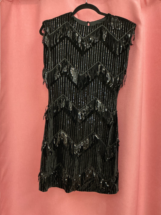 Vestido negro de lentejuelas