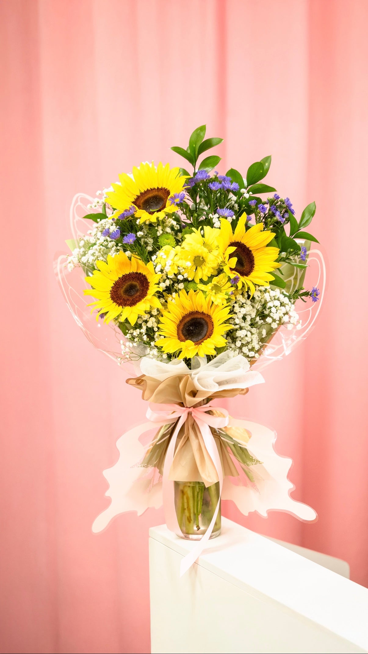 Mariposa De Primavera Bouquet