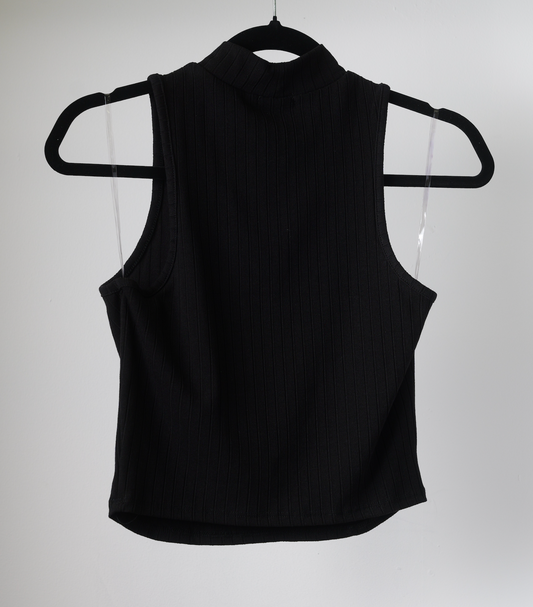 Turtle-neck tank-top